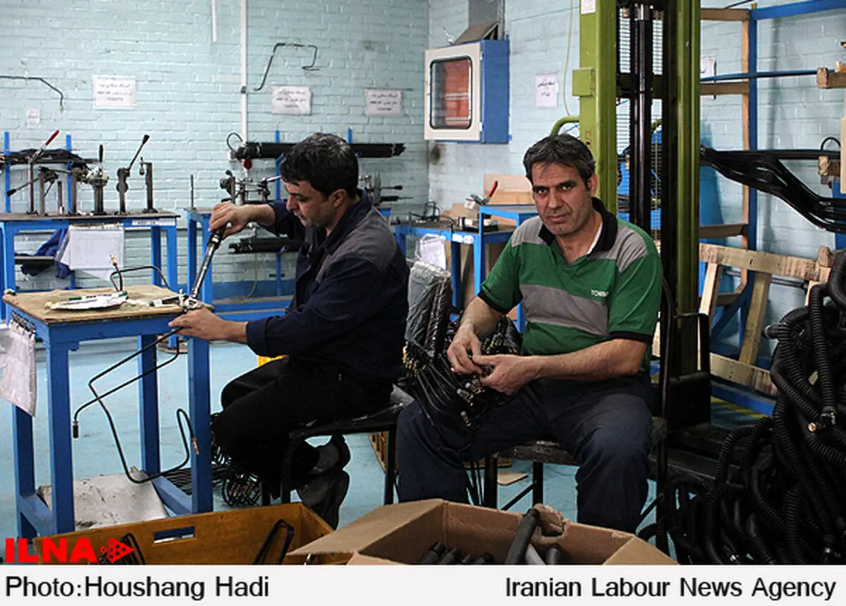 کارگران کارخانه آهنگری