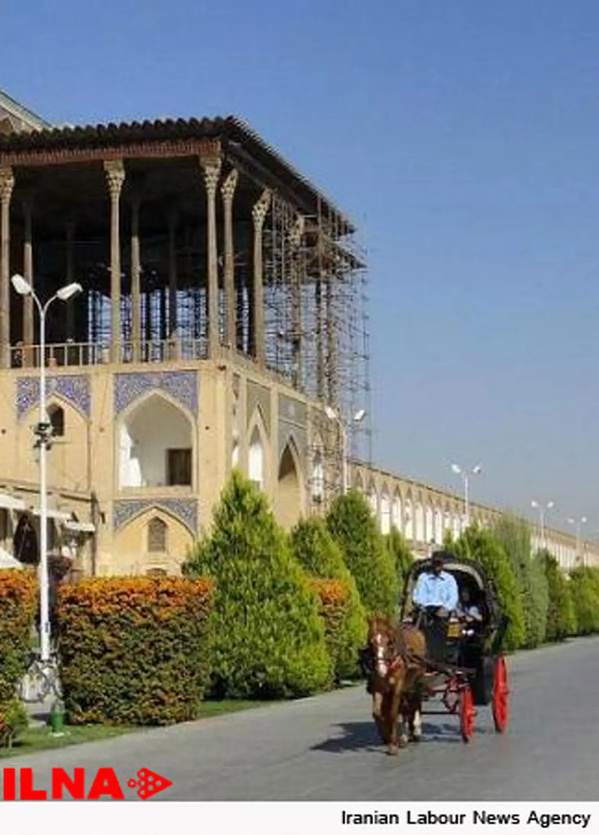 بناهای تاریخی اصفهان در حال فروپاشی است