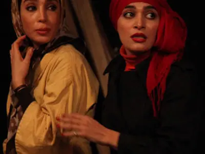 جامعه در همه‌ی عرصه‌ها دچار ضعف است