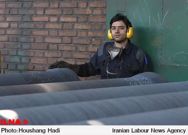 احیای نظام استاد شاگردی منابع تأمین اجتماعی را نشانه می‌گیرد/ قانونی شدنِ جذب کارگر ارزان دستِ کارفرما را برای اخراج نیروی باتجربه بازمی‌گذارد