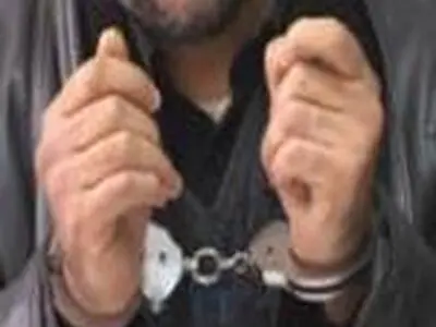 دستگیری عامل آتش‌سوزی خودروها در بروجرد