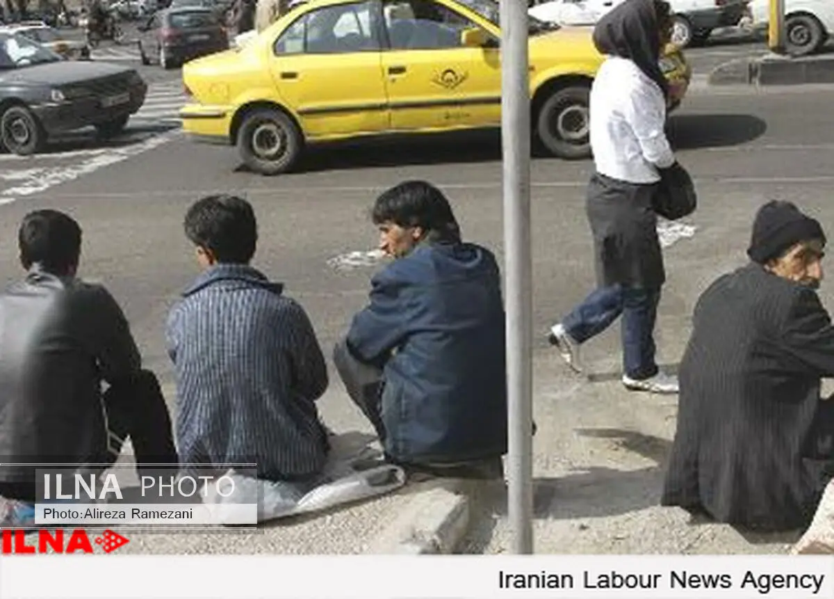 مسافرکشی، دستفروشی و فلافل فروشی؛ شغل غالب جوانان کرمانشاهی