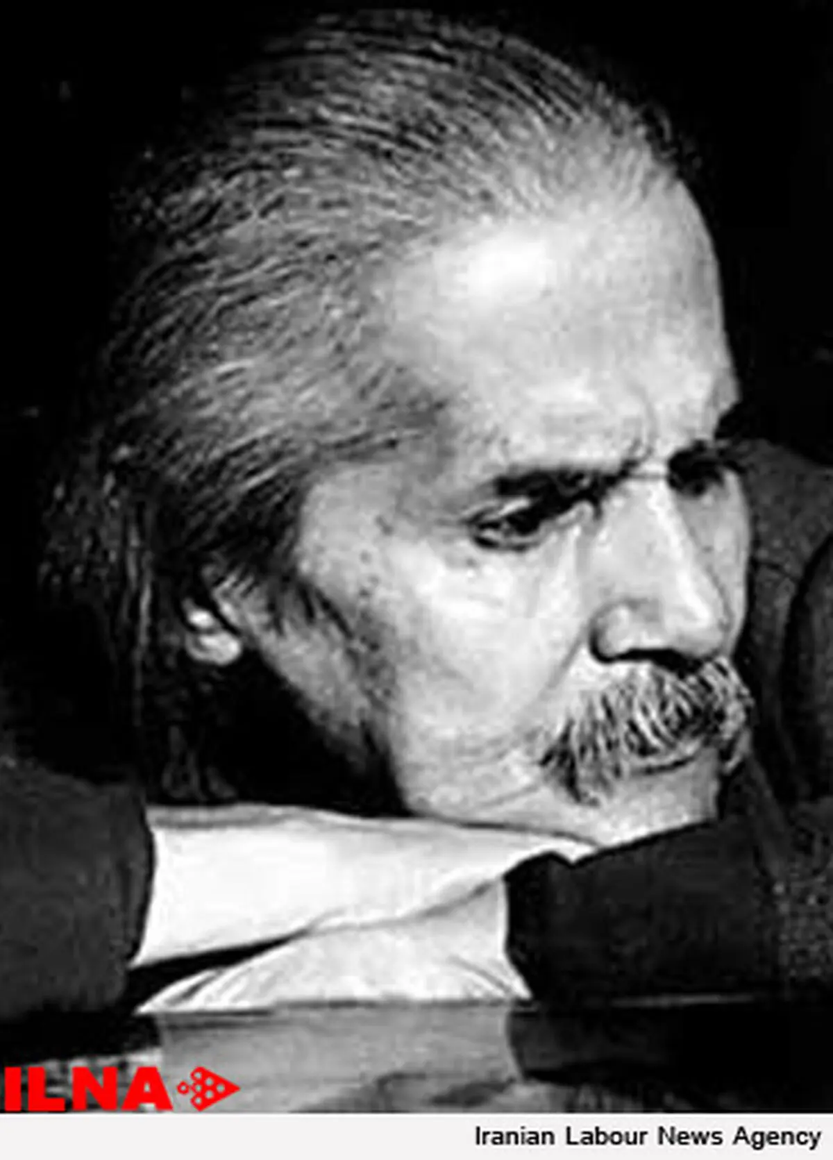 شعرهای منتشر نشده‌ی اخوان مجوز گرفت