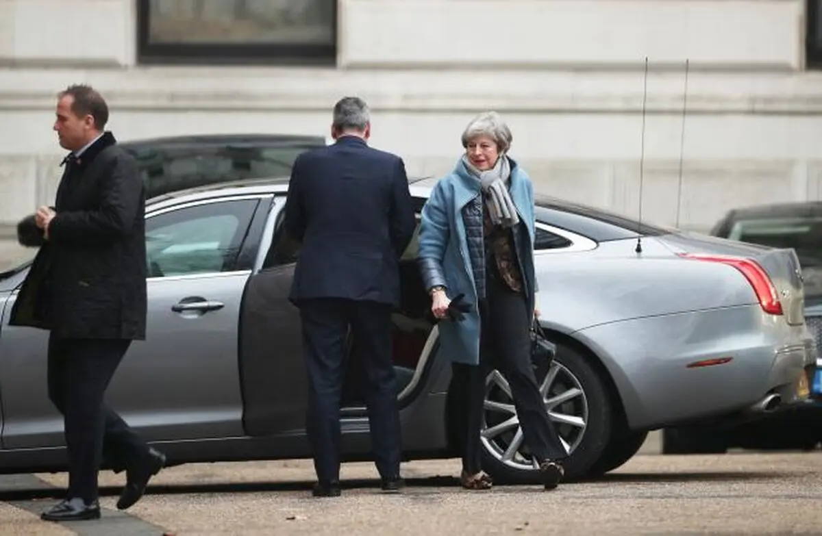 PM May tries to tweak defeated Brexit plan, refuses to rule out no-deal