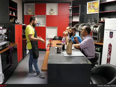 مدرسه قهوه ایران، اولین فضای آکادمیک در حوزه قهوه، باریستا و مدیریت کافی شاپ در ایران و خاورمیانه