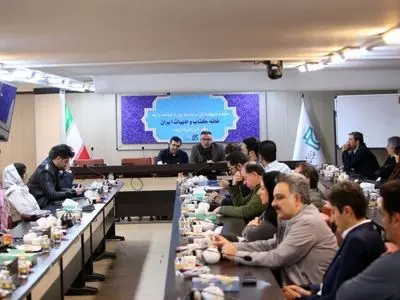 نشر فناورانه بازوی کمکی کتاب کاغذی است نه رقیب آن

