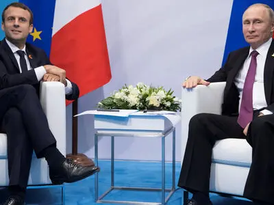 شوخی پوتین و ماکرون در حاشیه نشست گروه ۲۰ + فیلم 
