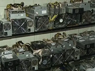 جمع آوری 13 دستگاه رمز ارز غیرمجاز دیجیتال در جاسک