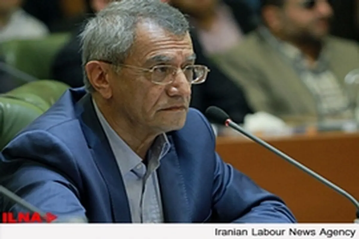 کمیسیون برنامه و بودجه باید صدای شورا باشد نه شهرداری