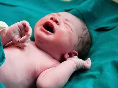 خدمات غربالگری جنین، بیمه می‌شود/ تدبیر وزارت بهداشت برای کاهش سقط جنین القایی