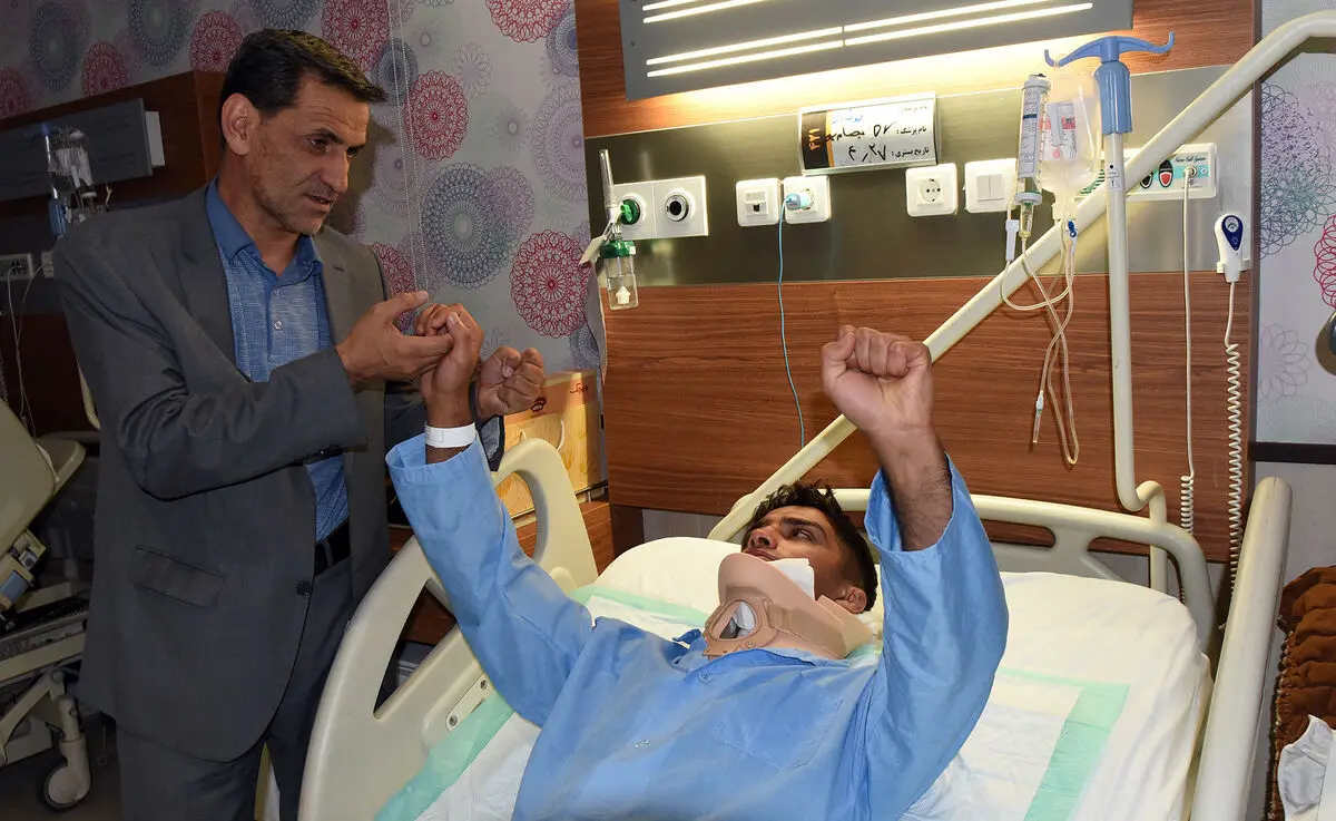 از کفش‌های وصله‌دار تا آرزوی بازگشت به تشک کشتی؛ امیرمحمد ویلچرنشین نمی‌شود