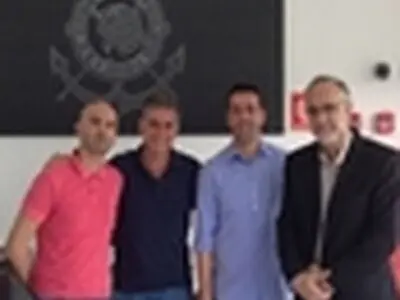بازدید کی‌روش و نبی از باشگاه کورینتیانس