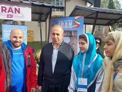 حضور ورزشکاران در غرفه کاروان ایران در زلاتیبور 
