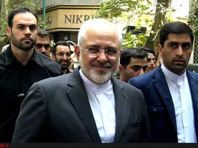 فیلم / حضور محمد جواد ظریف در راهپیمایی روز جهانی قدس