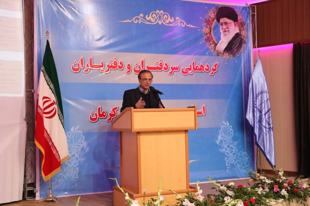 پرداخت یارانه نقدی سوختن سرمایه‌های نسل آینده است