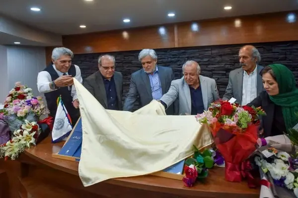 کتاب “خاطرات وکیل” و “کیمیای وکالت” در شیراز رونمایی شد کتاب “خاطرات وکیل” و “کیمیای وکالت” در شیراز رونمایی شد
