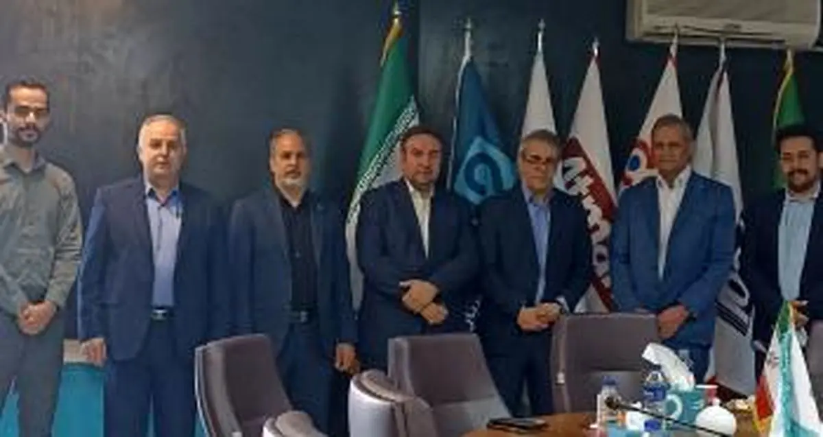 ارائه خدمات متناسب با نیاز شرکتهای دانش بنیان در دستور کار اگزیم بانک ایران