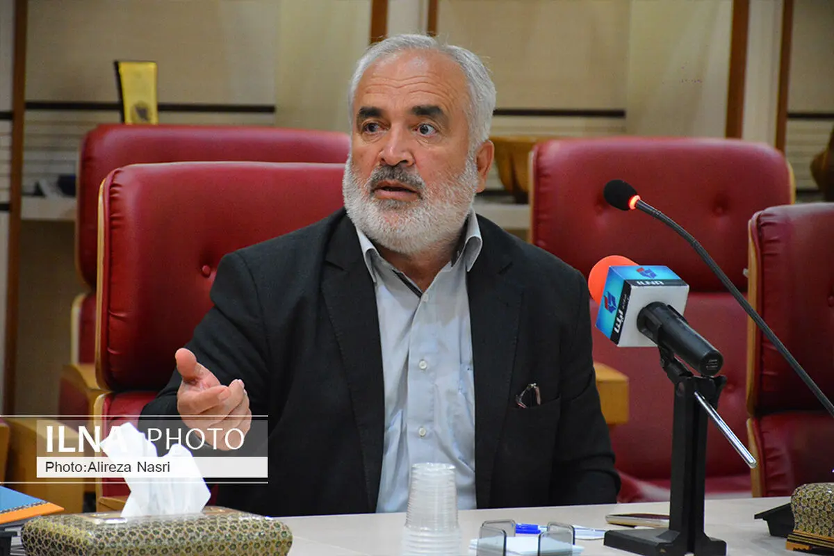 بازنشستگان از امکانات رفاهی دولت محروم هستند/ اگر کرونا نبود جلوی تامین اجتماعی اعتراض می کردیم