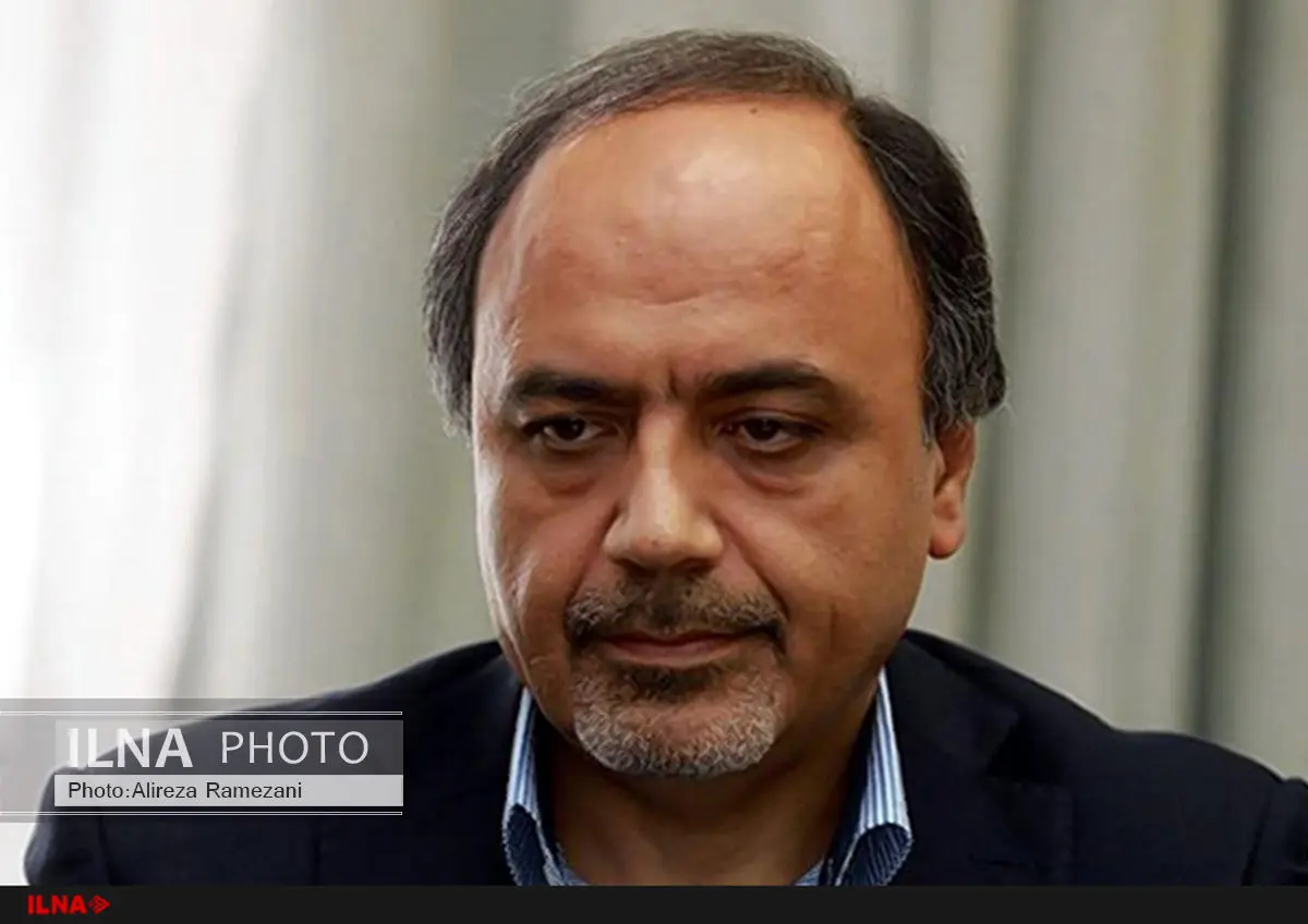 نمایندگان٬ علیرغم اتهامهای مطرح شده در کنار دولت ایستادهاند