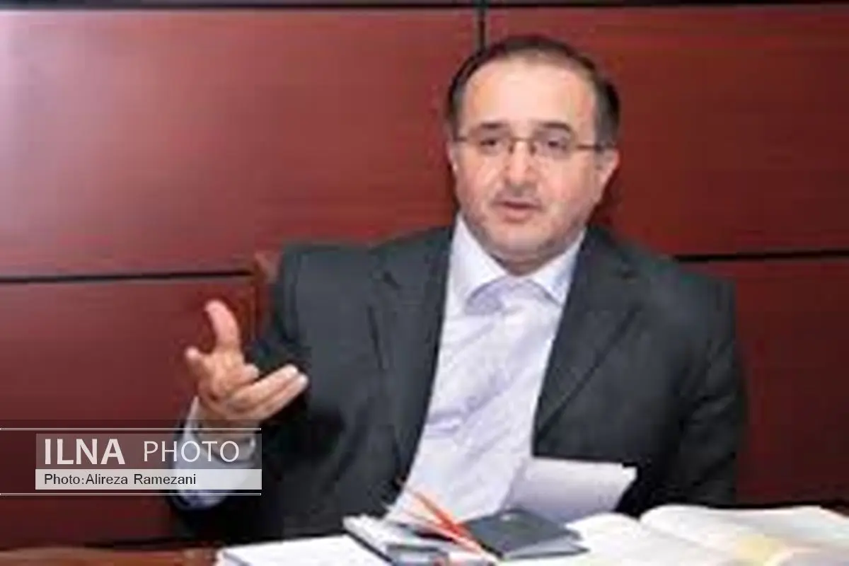 امروز کارگزاران، بانکهای ایرانی را انتخاب می کنند / کارکنان بانکها با نظام بانکی بینالمللی بیگانهاند