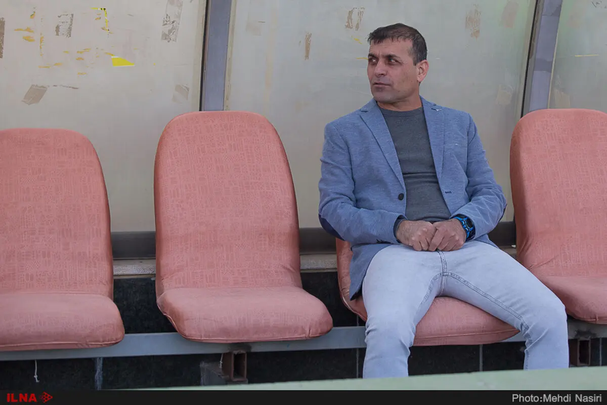 ویسی: چمن ما مثل علفزار شده؛ باید از روی جنازه ما رد شوند تا سه امتیاز بگیرند!
