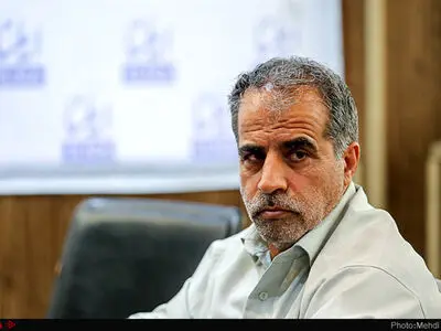 در هیچ کشوری جز ایران بانک‌های مرکزی زیر بار سیاست‌های تکلیفی نمی‌روند/نقدینگی مانند حیوانی درنده همه چیز ازجمله کارگران را نابود می‌کند/تخریب نظام اقتصادی کشور با سرعت ادامه دارد