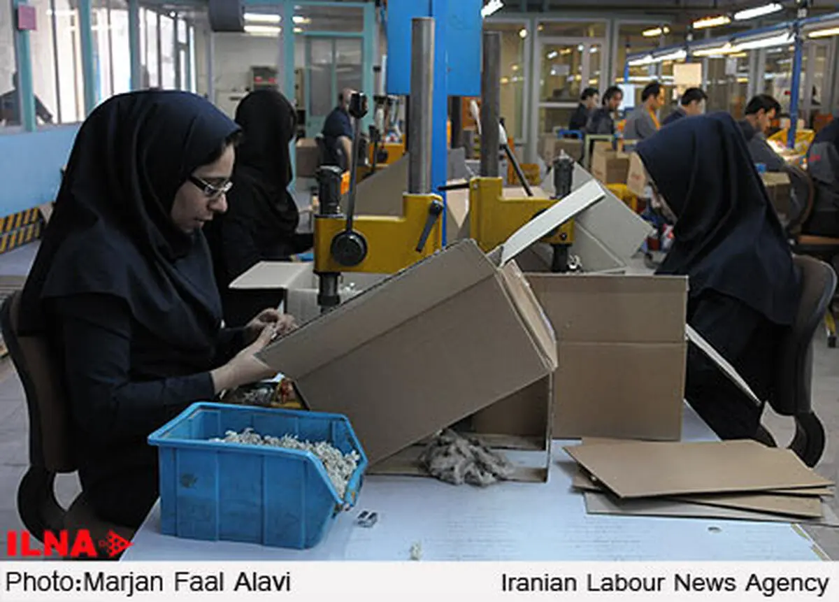 آمار دقیقی از فعالیت کارگران زن نداریم/عدم اجرای قانون؛ ظلم به زنان شاغل است