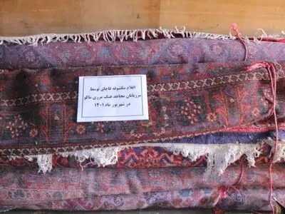 کشف ۱۰۶ تخته قالی قاچاق در مرز ماکو