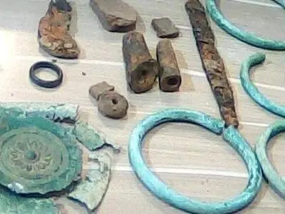 مولاژ آثار دزدیده شده در موزه همدان نگهداری می‌شود؟/ دزد موزه همدان در تهران
