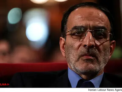 طرح توقف مذاکرات را امضا نکردم/متن را بعد از گرفتن امضا عوض کرده‌اند