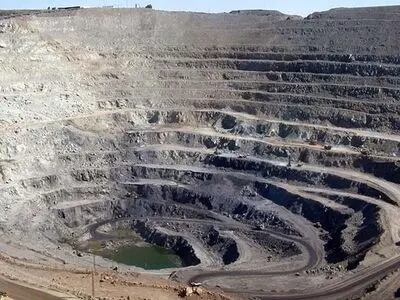 ضرورت تشکیل کنسرسیوم‌های معدنی با کشور‌های همسایه