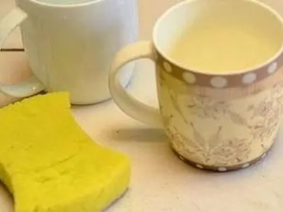 ۵ ترفند برای از بین بردن زردی استکان‌ها