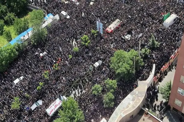 پیکر مطهر شهید مالک رحمتی، در خاک مراغه آرام گرفت