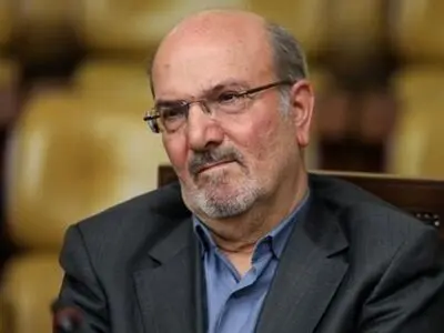 برخی وزرای پیشنهادی امتحان خودشان را در دولت احمدی‌نژاد پس داده‌اند/ افاضات تعدادی از گزینه‌های پیشنهادی موجب بالا رفتن قیمت دلار شده است/ با شنیدن اظهارات وزیر پیشنهادی کار، دلم‌ می‌خواهد سرم‌ را به دیوار بکوبم