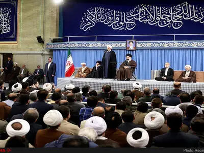 قائد الثورة: لا سبب لرصد النفقات لانتاج وامتلاک السلاح النووی 