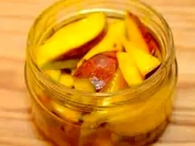 طرز تهیه ترشی به + روش نگهداری و جلوگیری از کپک زدن آن