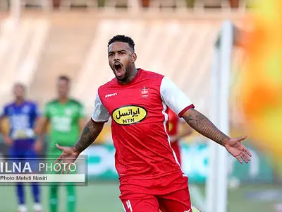 مهاجم جنجالی پرسپولیس لباس میامی را به‌تن کرد