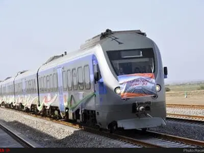 ورود چینی‌‌ها به پروژه راه‌‌آهن چابهار/ دولت راهی جز تعدیل قرارداد پیمانکاران ندارد