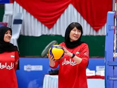 واکنش سرمربی و بازیکن تیم ملی والیبال زنان پس از کسب مدال برنز بازی‌های کشورهای اسلامی