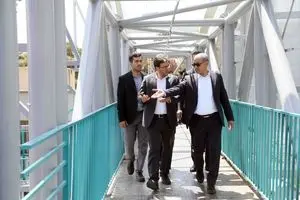 بازدید میدانی معاون شهردار تهران از وضعیت پل‌های عابر مکانیزه