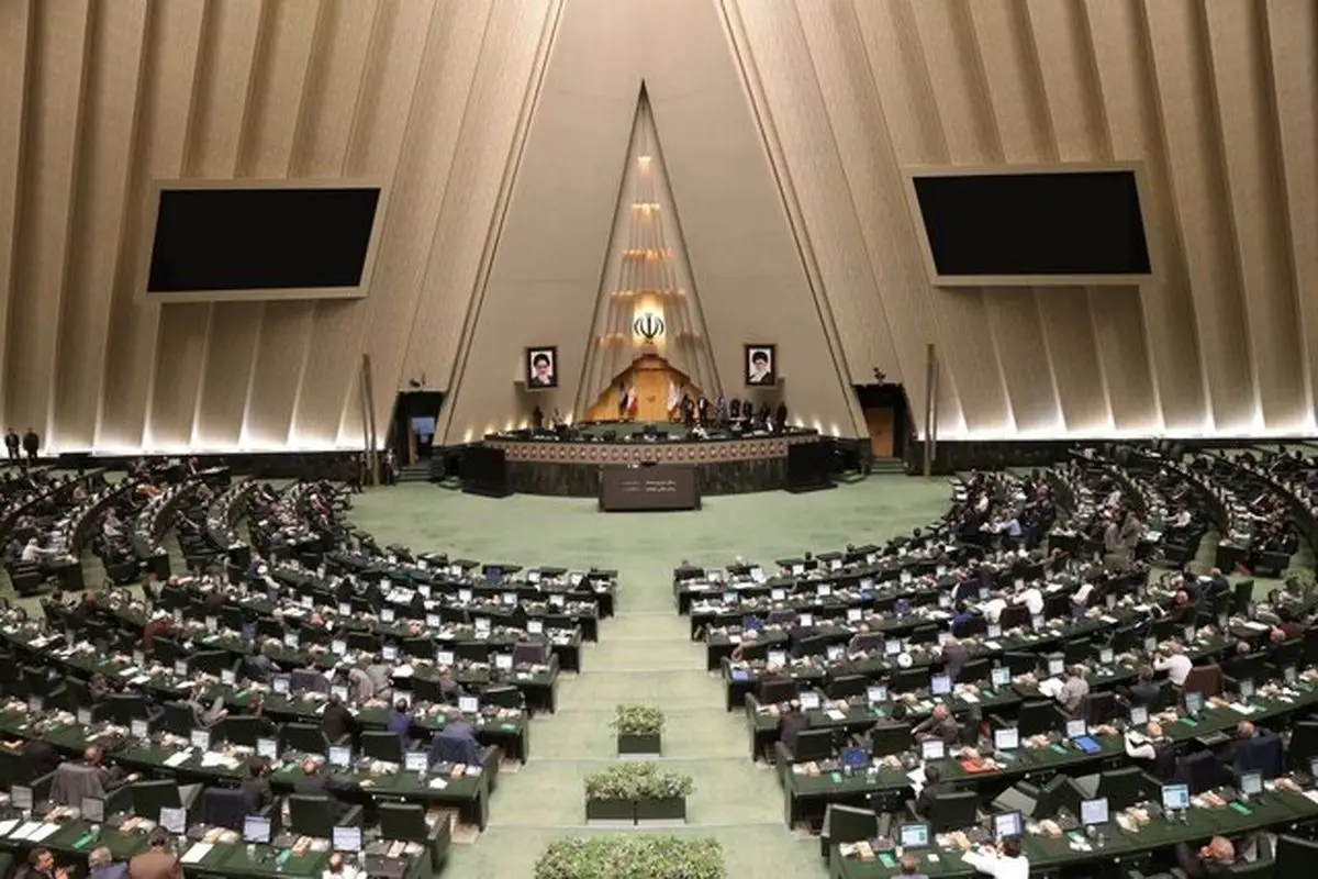 مرکز رسانه مجلس: دشمن درصدد خاموش کردن صدای پیروز میدان است