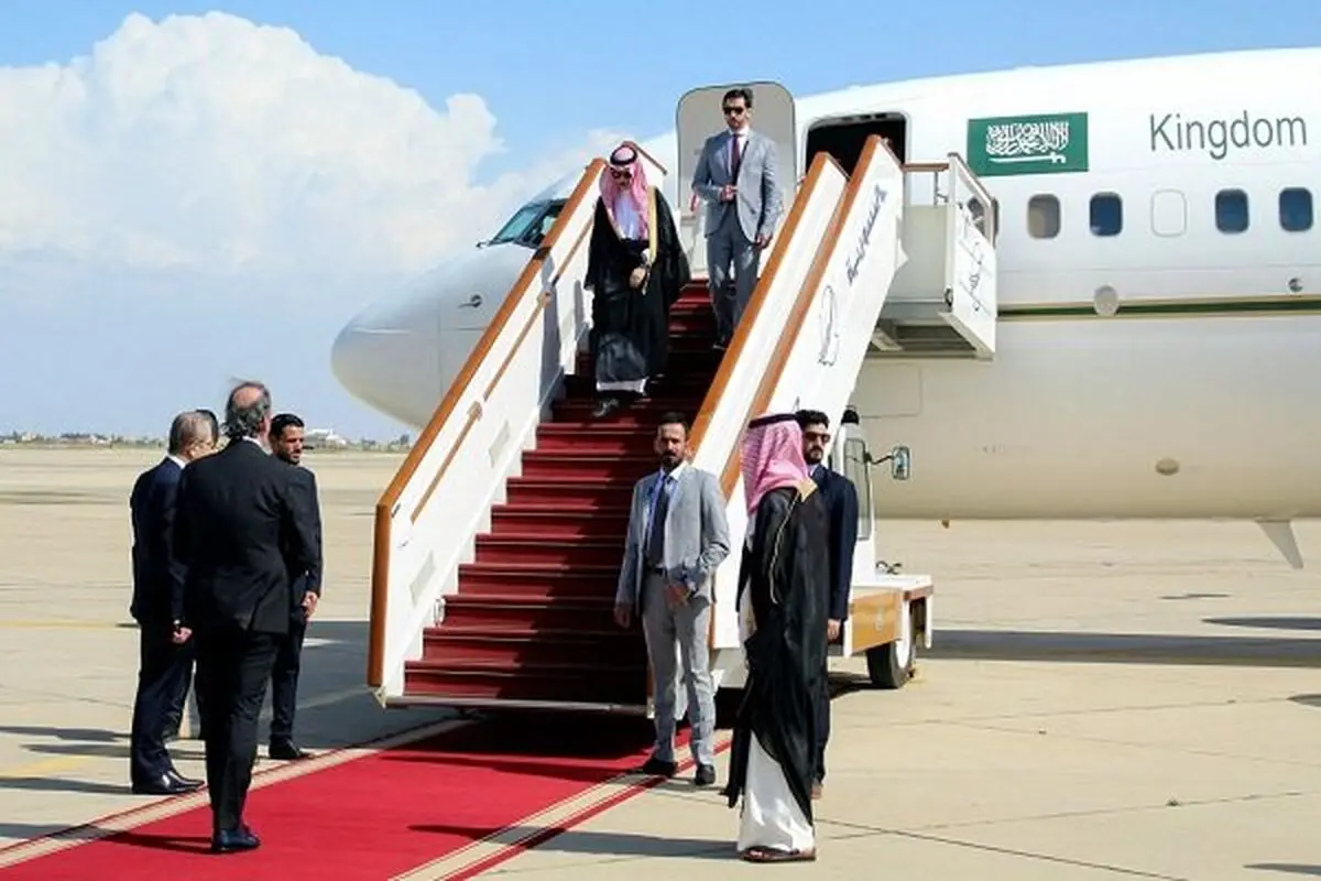 وزیر الخارجیة السعودي یصل طهران للقاء رئیسي وأمیرعبداللهیان