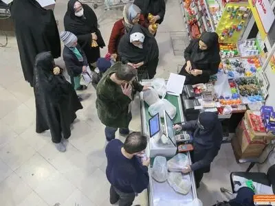 توزیع ۵۰ تن مرغ منجمد تنظیم بازار در فروشگاه‌های شهرداری مشهد