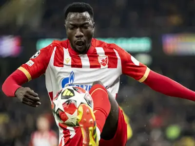 پایان کار «سیلاس» و «پره آ» در اشتوتگارت | احتمال فسخ قرارداد پس از مصدومیت‌های شدید