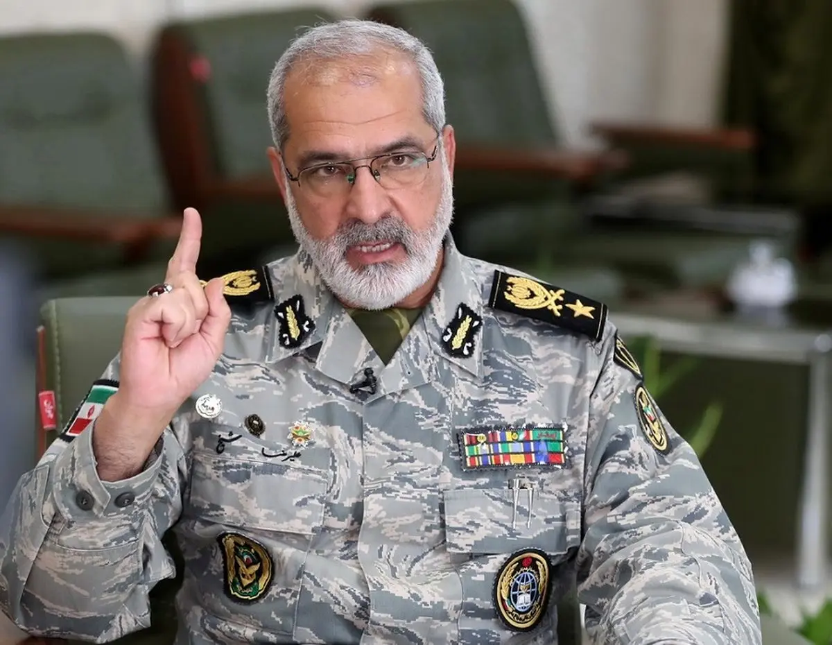 به محض شروع جنگ، با سیل بازگشت بازنشستگان به یگان‌ها مواجه شدیم/ایران یک تمدن است و با بمب، منفجر نخواهد شد