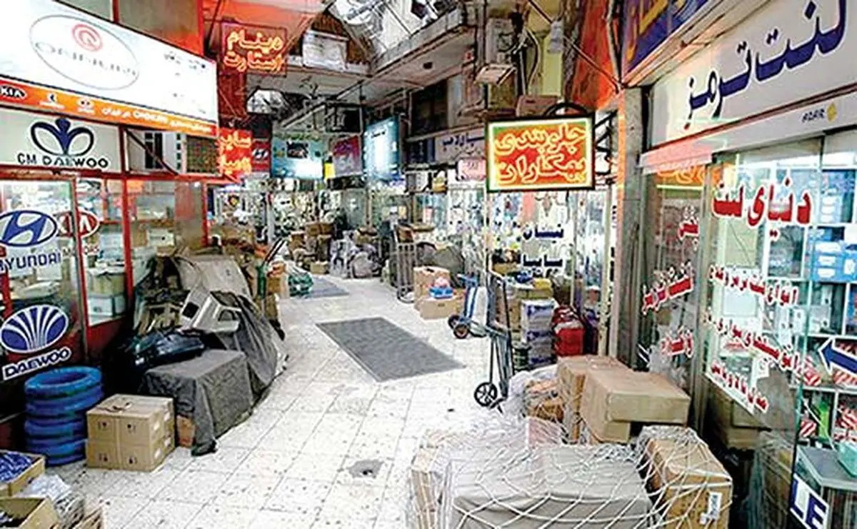 کسی قدرت مالی برای احتکار قطعات یدکی خودرو ندارد/در آینده برای واردات به مشکل برخواهیم خورد