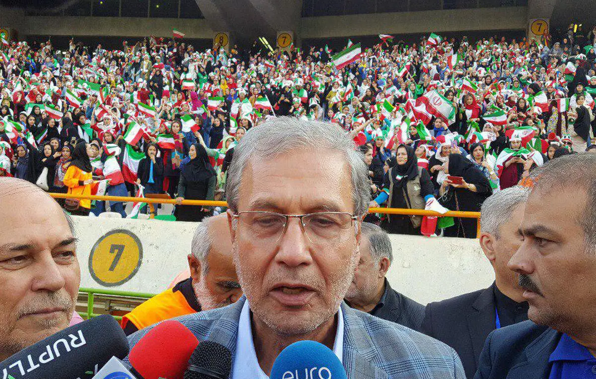 سخنگوی دولت: مهمترین مسئله ما برای حضور بانوان فرهنگ استادیوم و رفتارهای هیجانی بود 