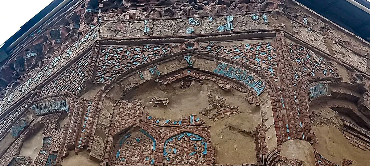 خسارت جنگ به گنبدکبود و خانه سلماسی در دست بررسی است