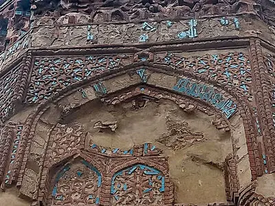 خسارت جنگ به گنبدکبود و خانه سلماسی در دست بررسی است