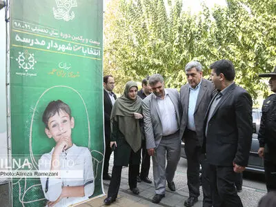 آیین بیست و یکمین دوره انتخابات شهردار مدرسه با حضور شهردار تهران